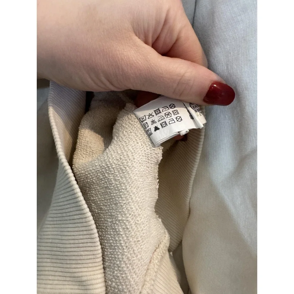 Zara Sweatshirt Kids 9-10 Years White Beauté Unique Graphic Pullover‎ Slogan